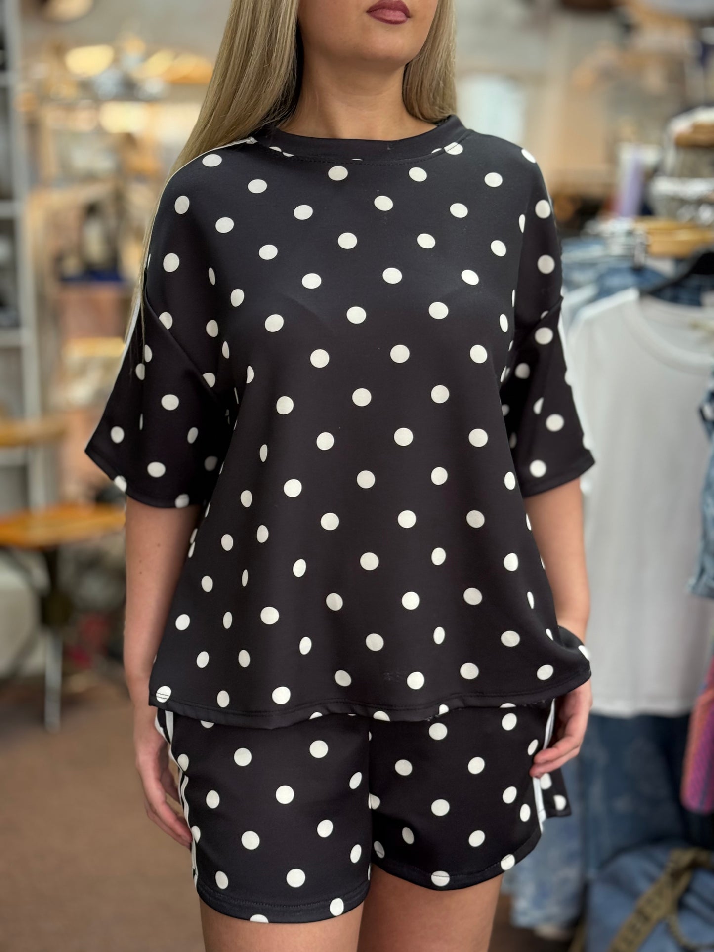 HANNAH-POLKA SHORTS CO ORD SET