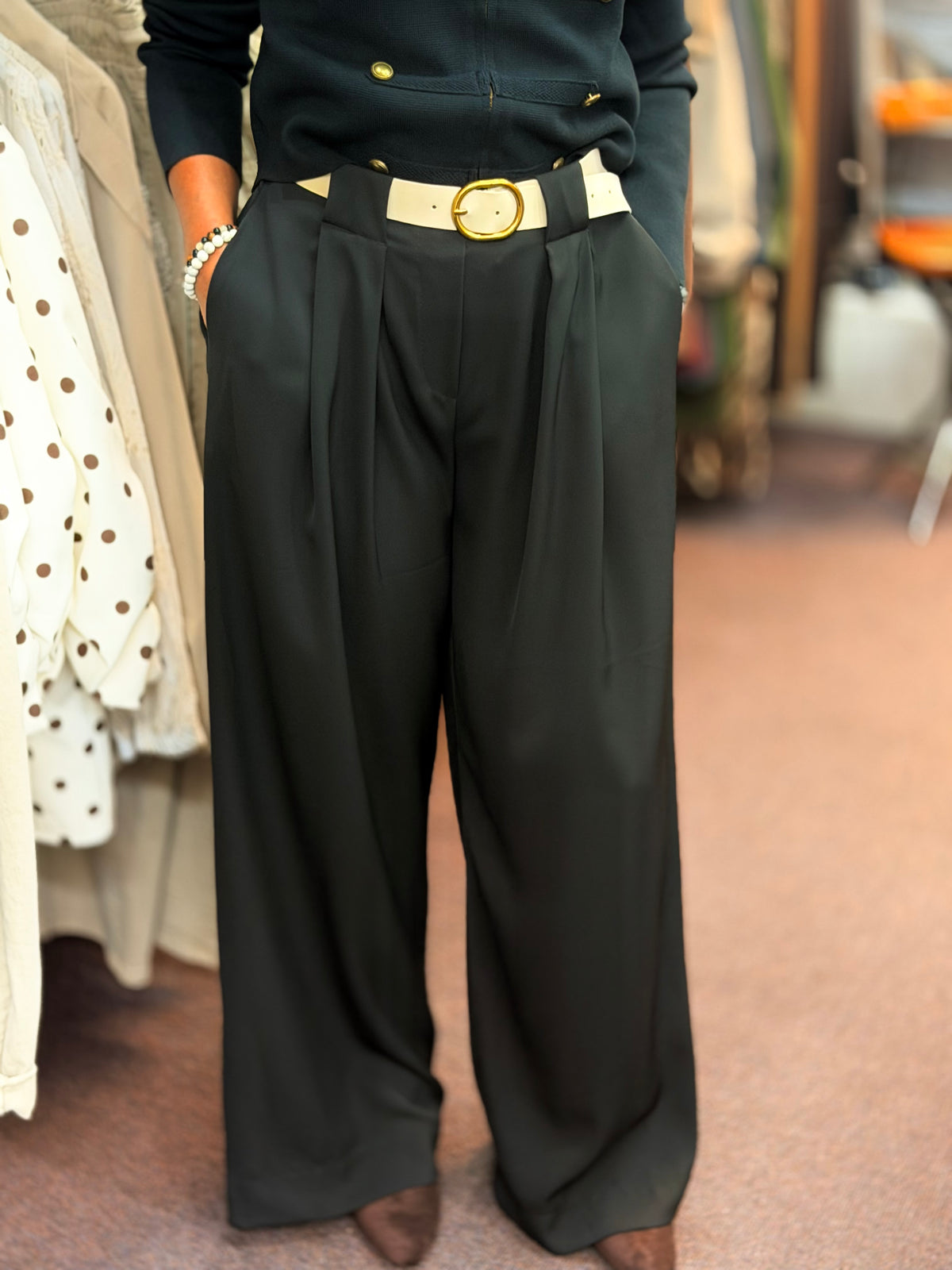 ZARA- W/LEG BELTED TROUSER