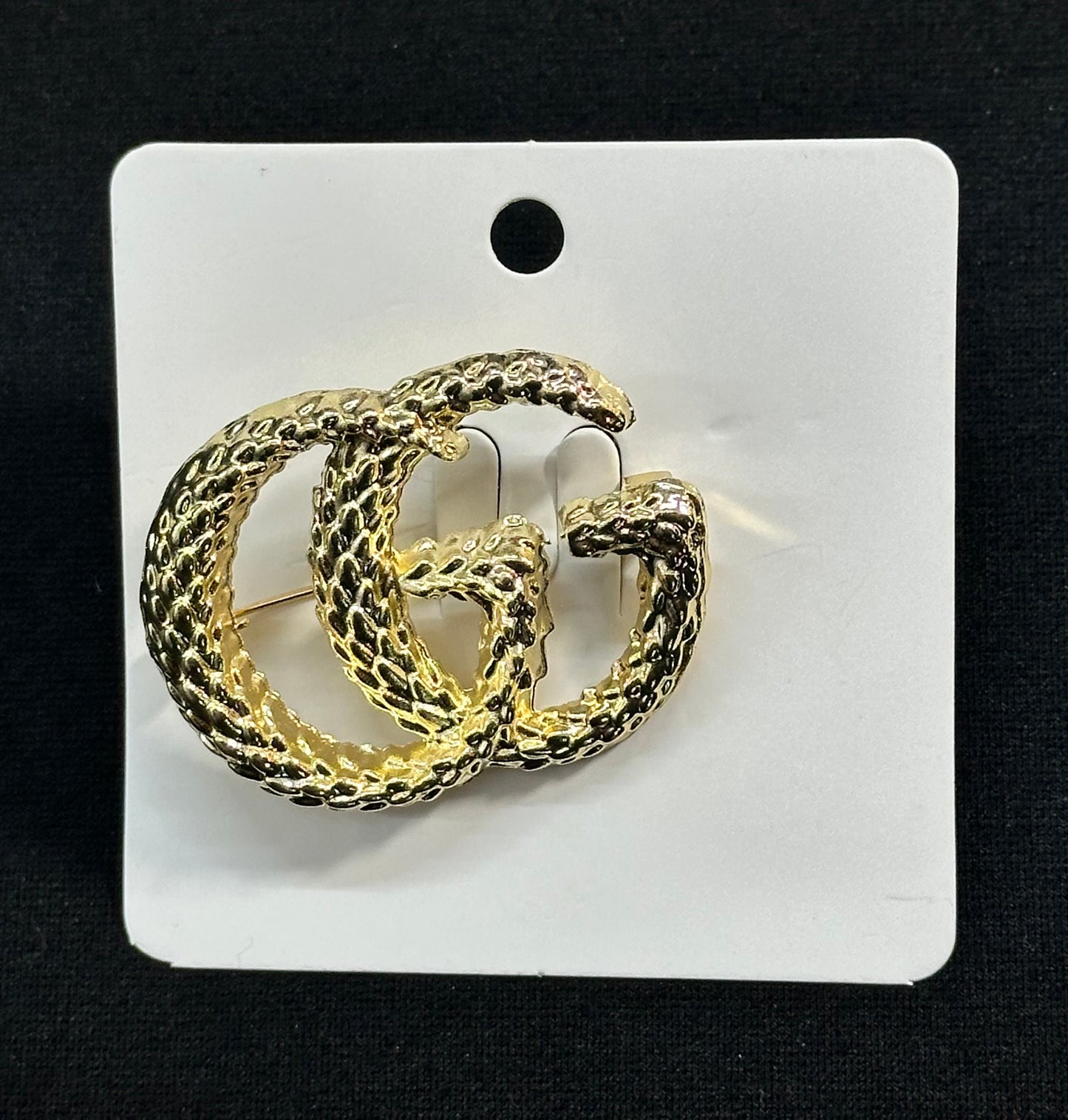 D- INSPIRED BROACH