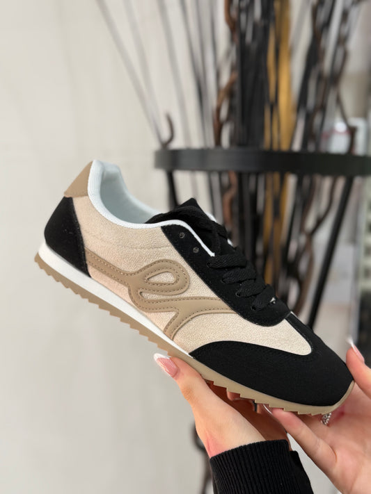 ELENA- BLACK/CREAM LACE-UP TRAINER-