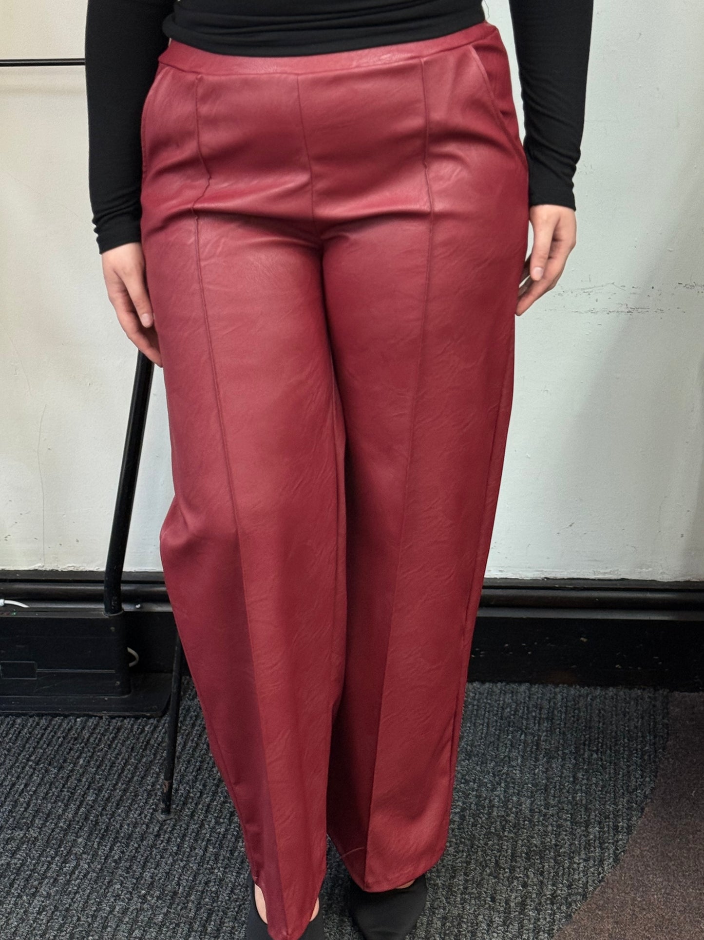 KYLIE SEAMED WIDE LEG PLEATHERS -