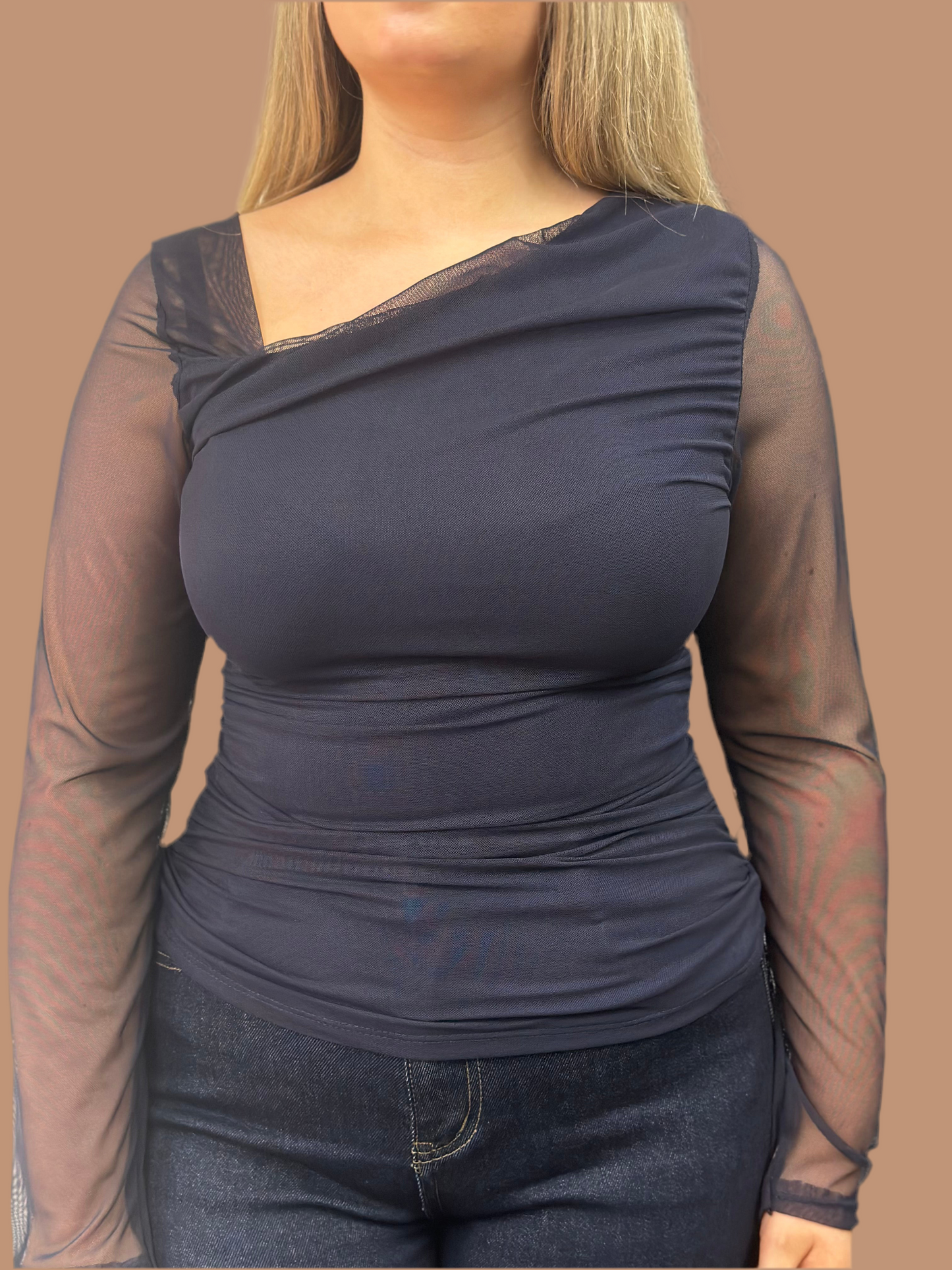 DALA- ASYMETRIC ROUCHED MESH TOP