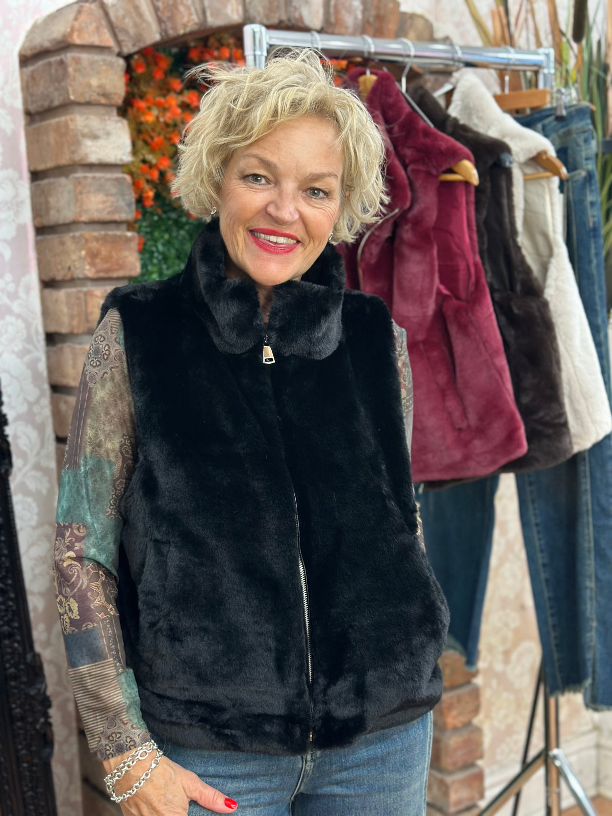 DENVER- FAUX FUR GILLET