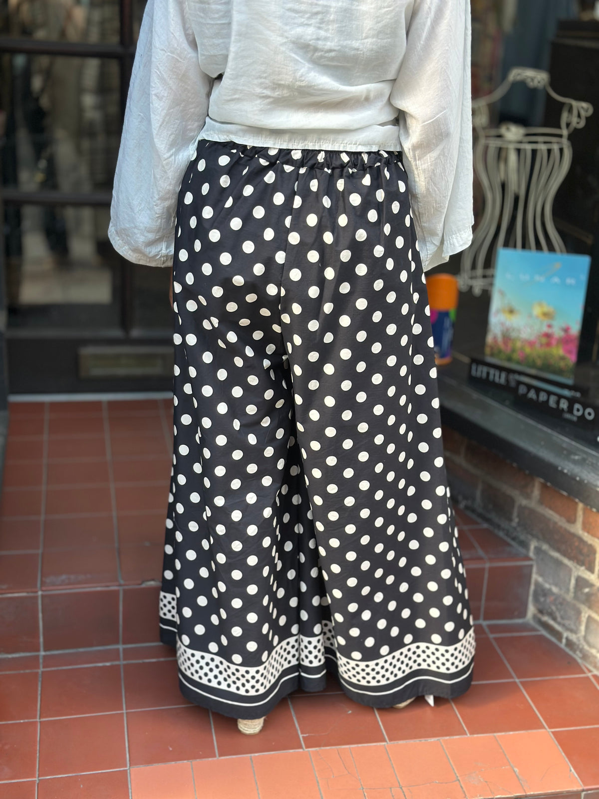 SIENNA- SPOTTY FLARE TROUSER BLACK/WHITE