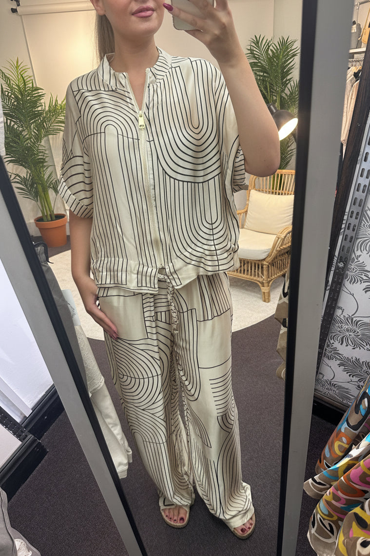 ZARI- DECO SATIN CO ORD SET
