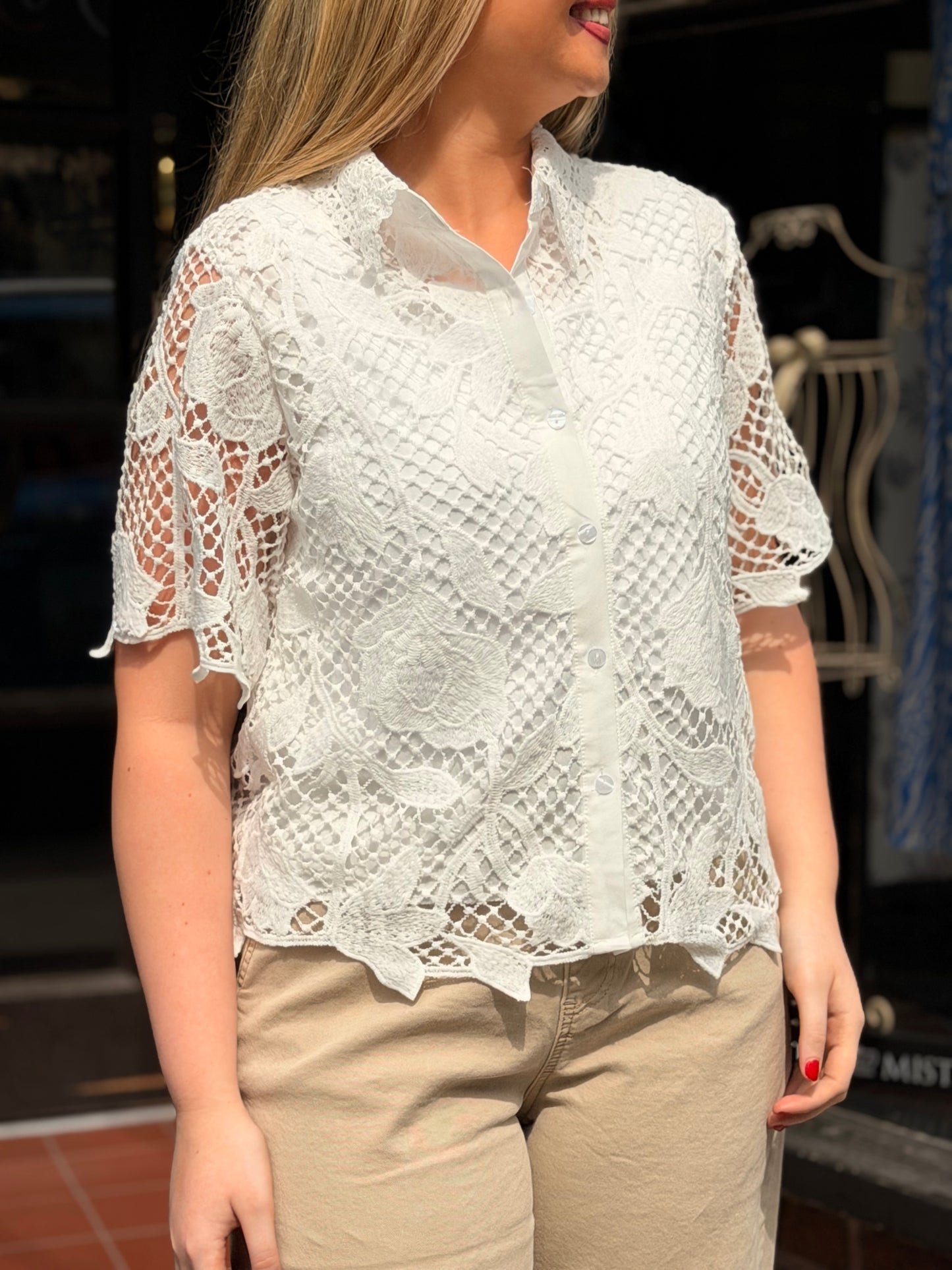 KENDAL-CROCHET SHIRT SHORT SLEEVED