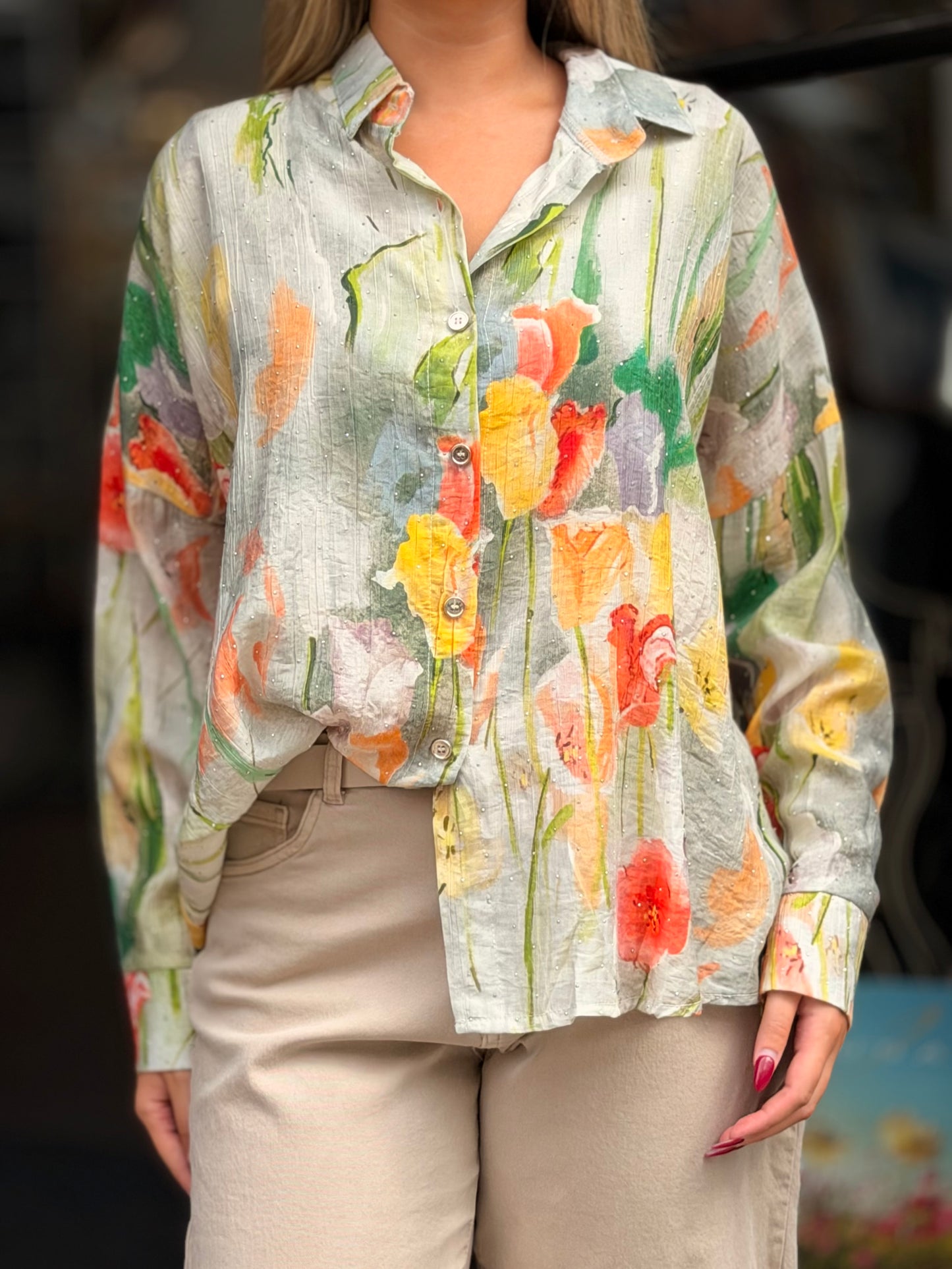 IVONNE -FLORAL PRINT STUDS SHIRT