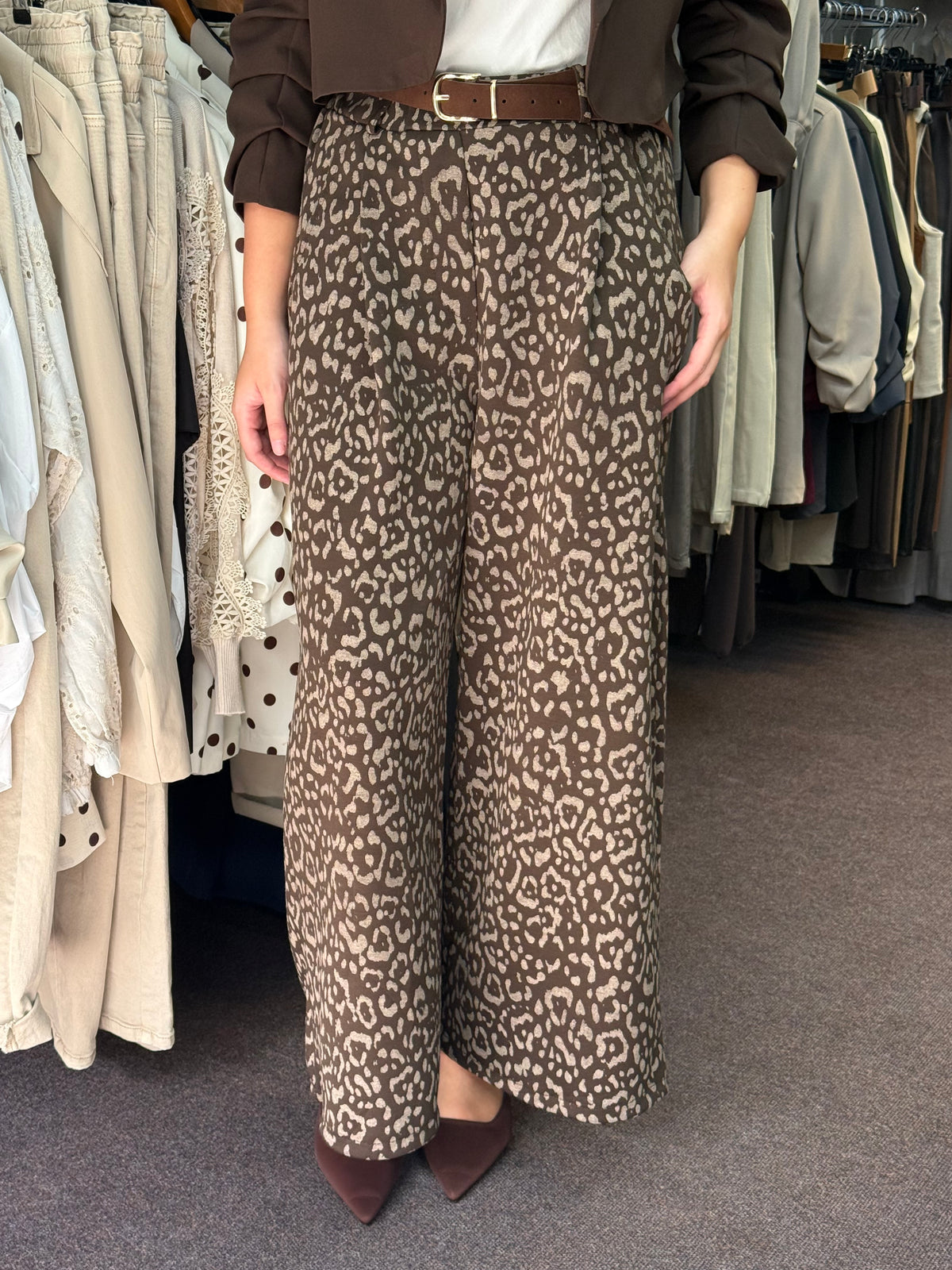 WREN-BELTED ANIMAL PRINT WIDE LEG TROUSER