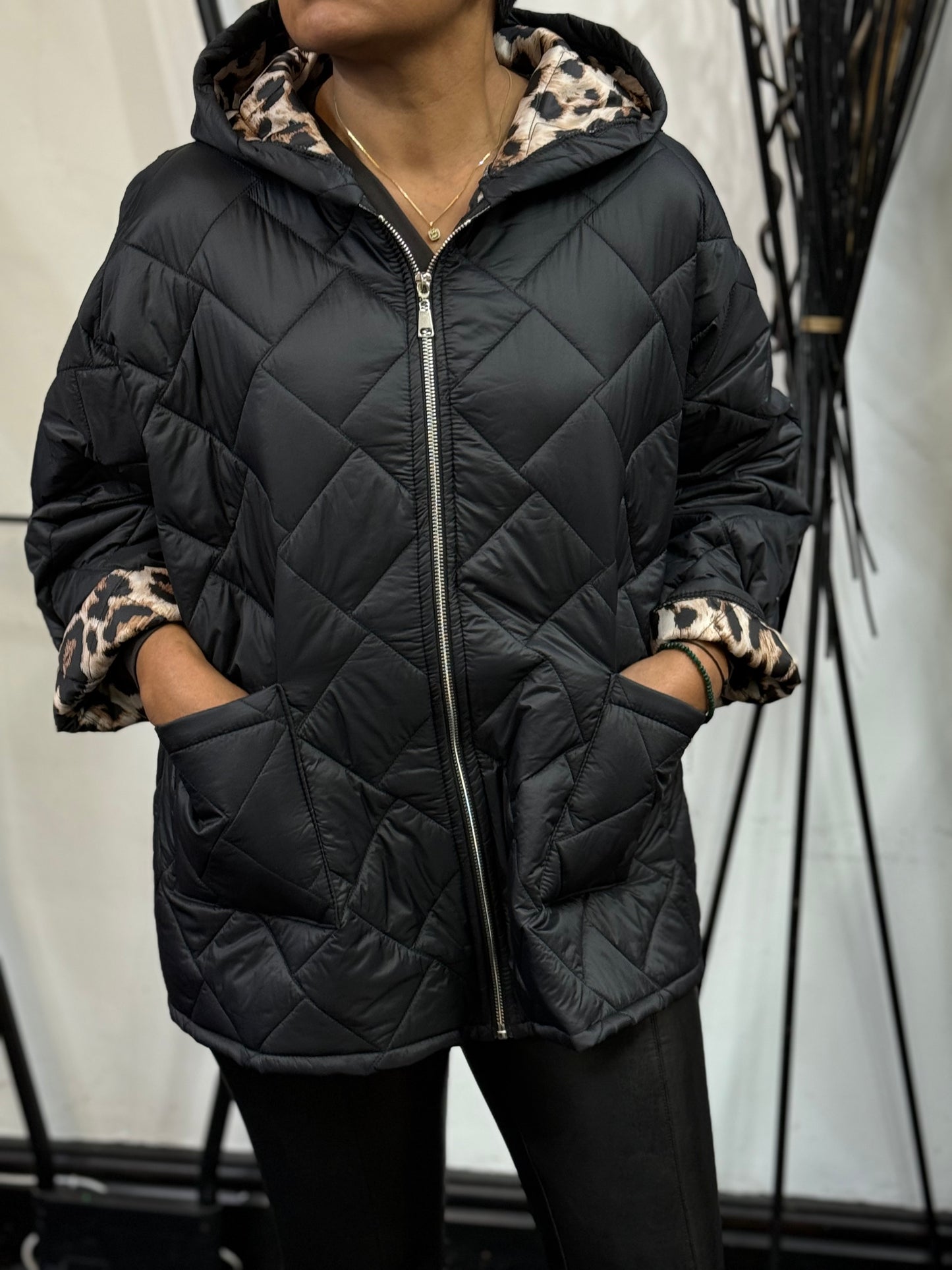 BRODIE PLAIN QUILTED HOODY JACKET-