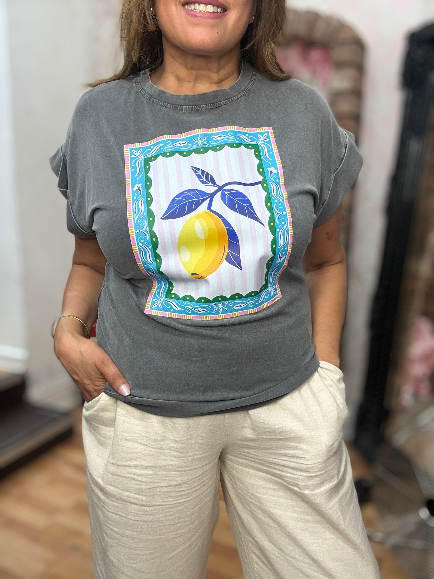 KIZZY-FRUITY SLOGAN TEE