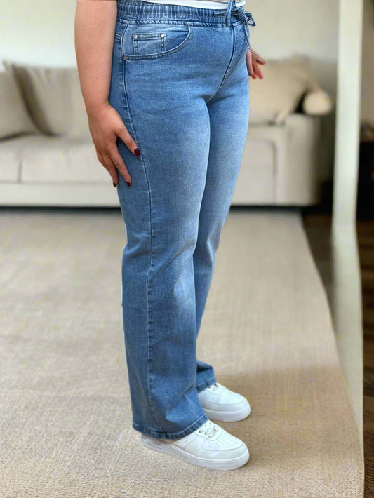 LILA-GSMACK W/LEG PULL JEAN