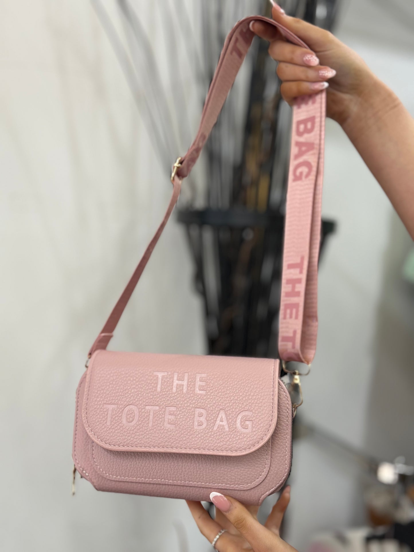 MIA- TOTE BAG PURSE HANDBAG