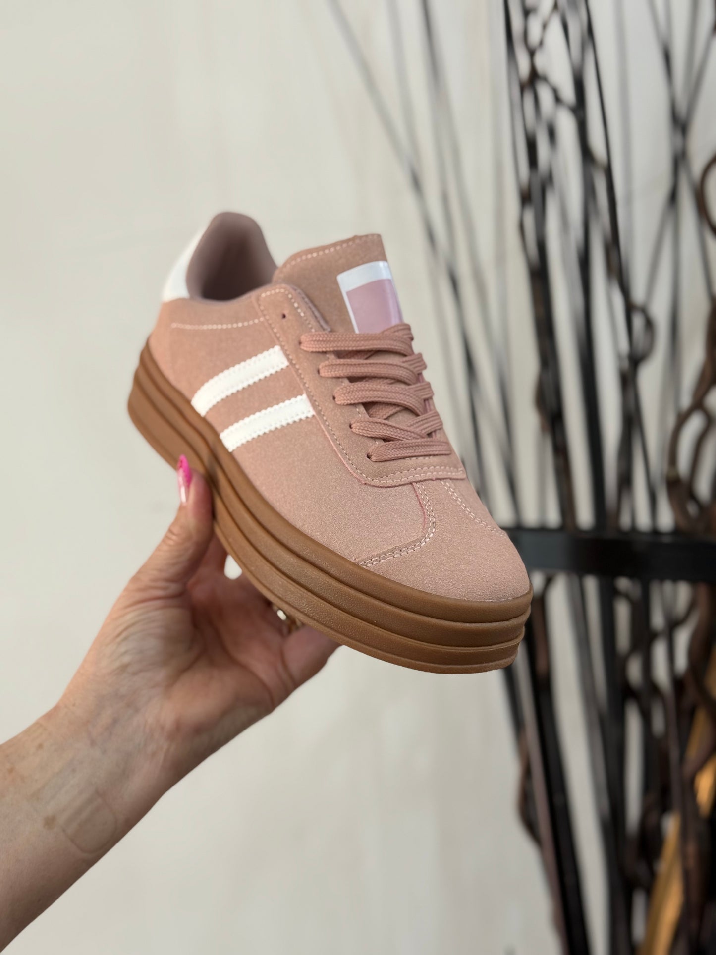 NAOMI- GUM RETRO TRAINER- BLUSH & BLUE- FLASH AUTO £5 OFF@Checkout