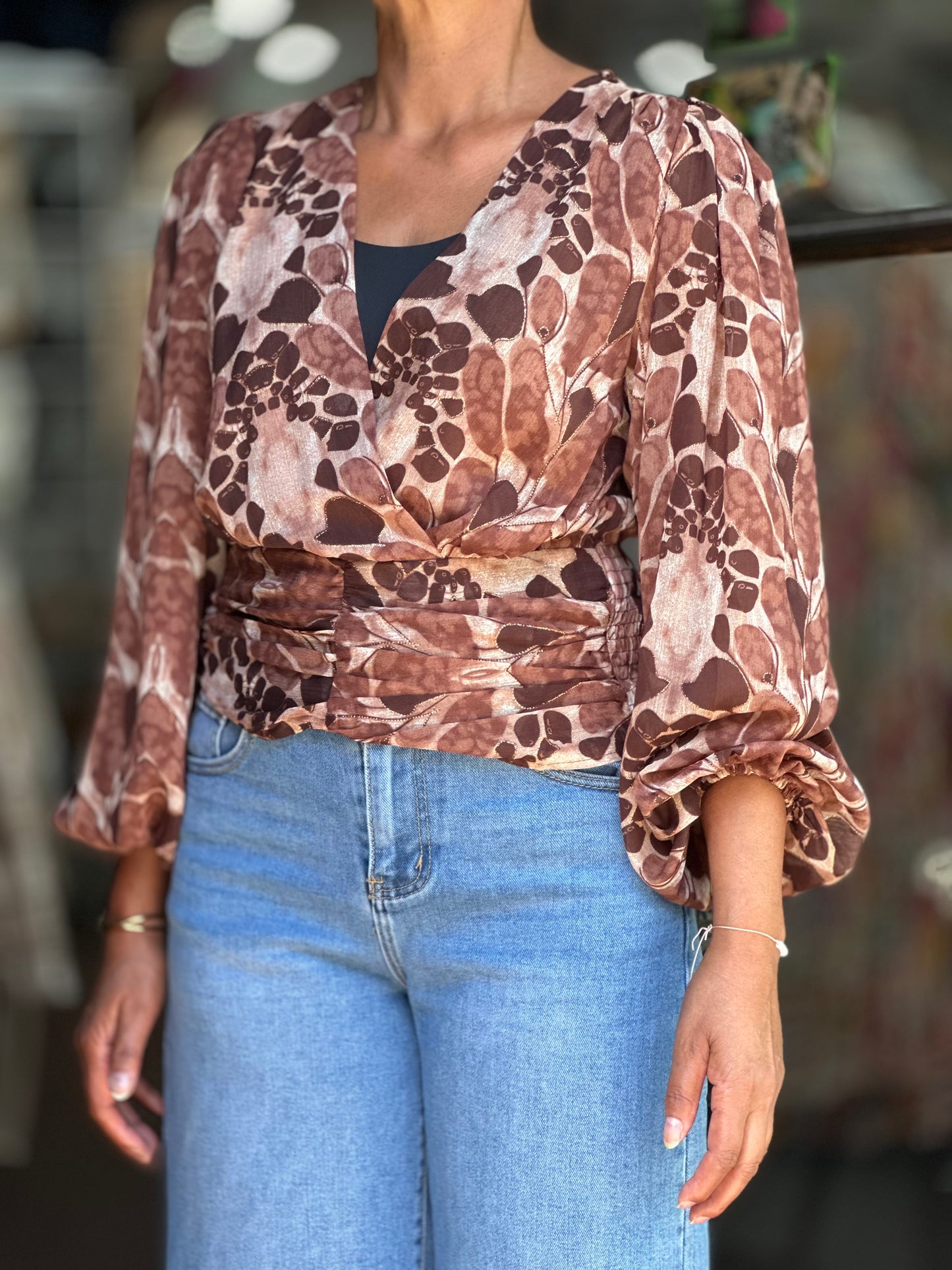 ALEX- BROWN LEAF FITTED BLOUSE TOP