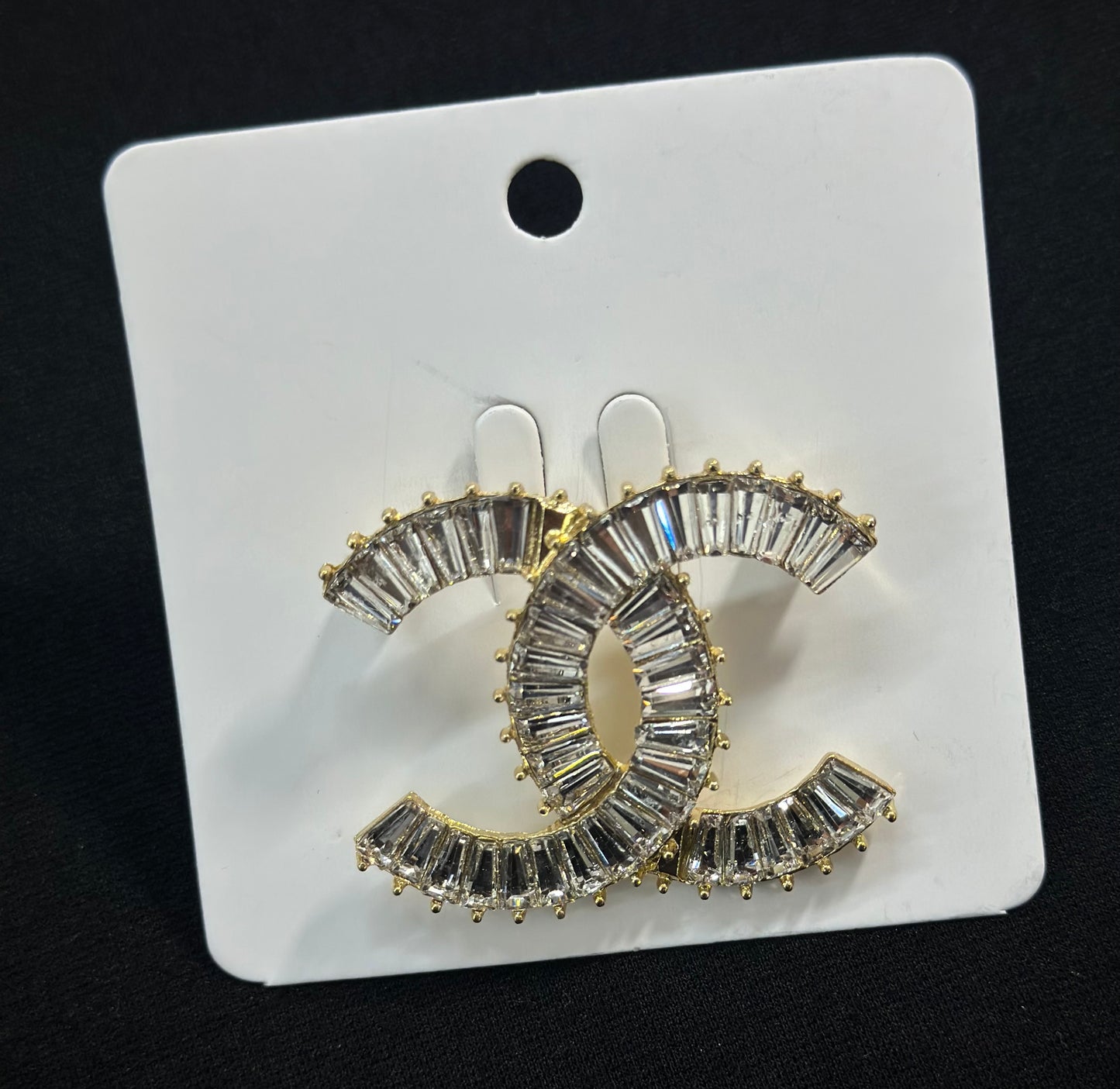 D- INSPIRED BROACH