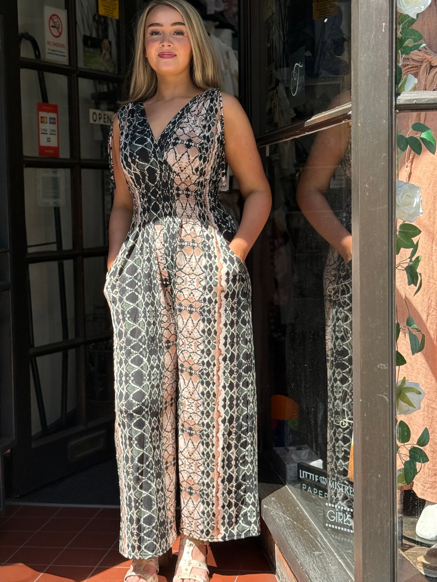 MYLA- S/SLV V/NECK JUMPSUIT