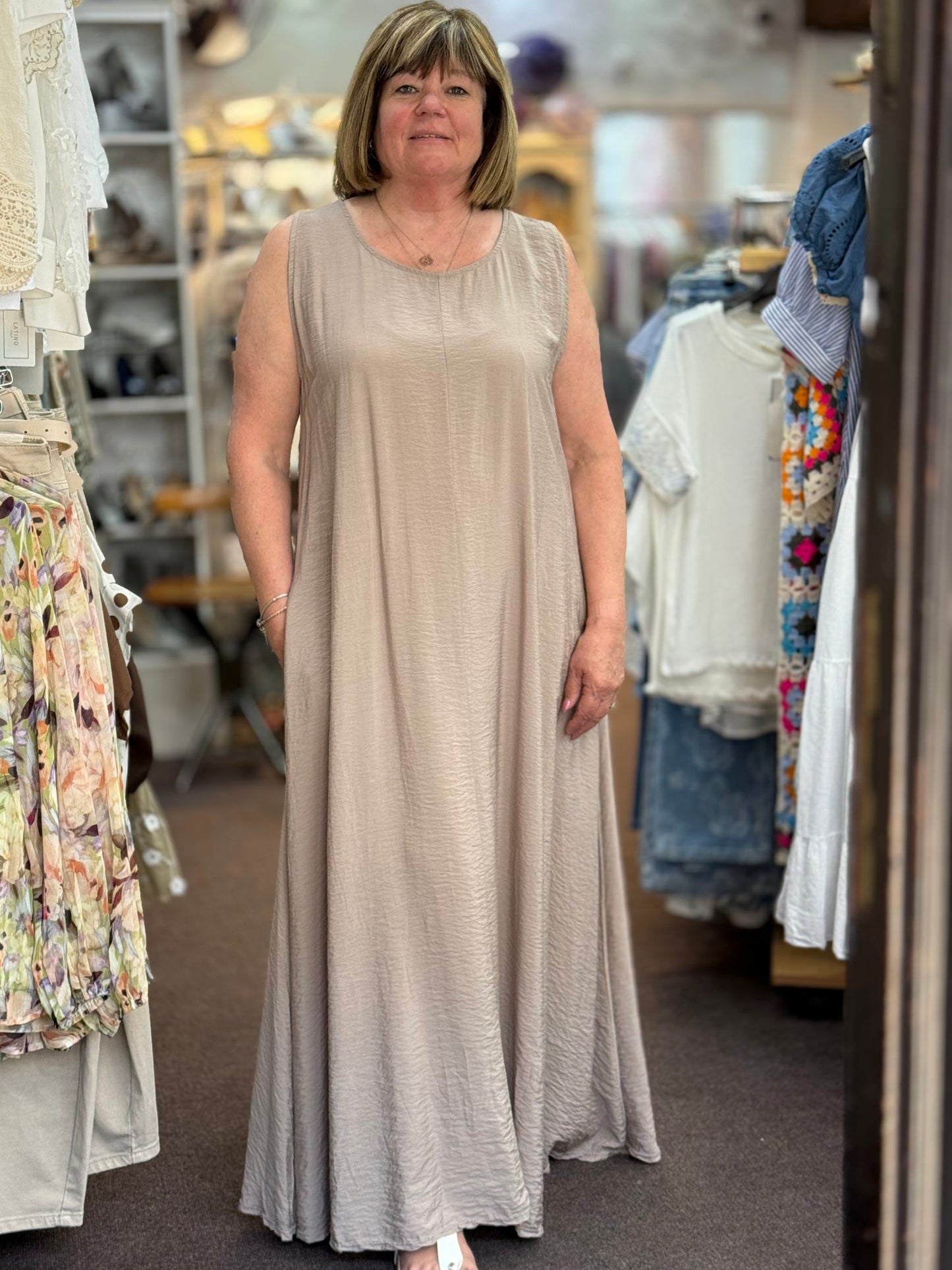 ROBERTA CRUSH- S/LESS MAXI DRESS #SunshineSALE