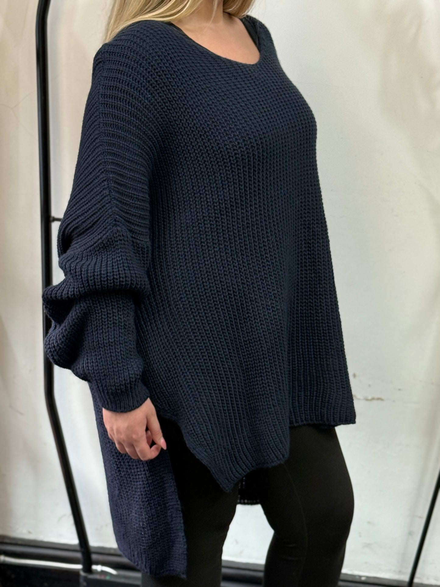 EMLYN-V NK PLAIN H/LOW JUMPER-CURVE 50% OFF