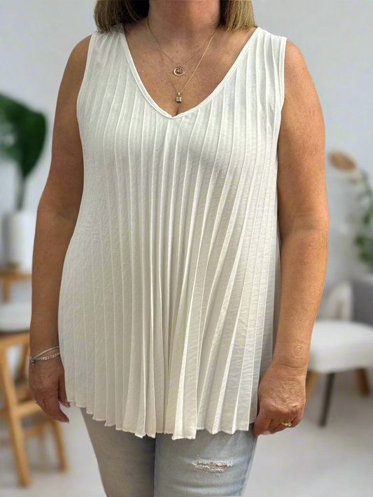 LOLA- PLEATED ALINE TOP-CURVE