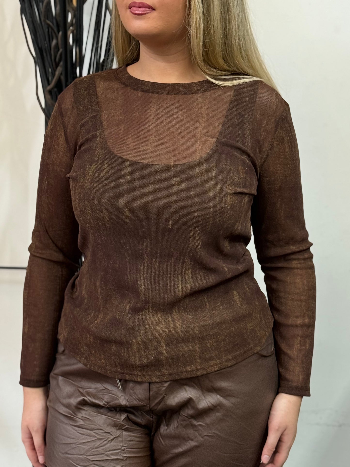 DEMI - GOLD INFUSED MESH TOP-