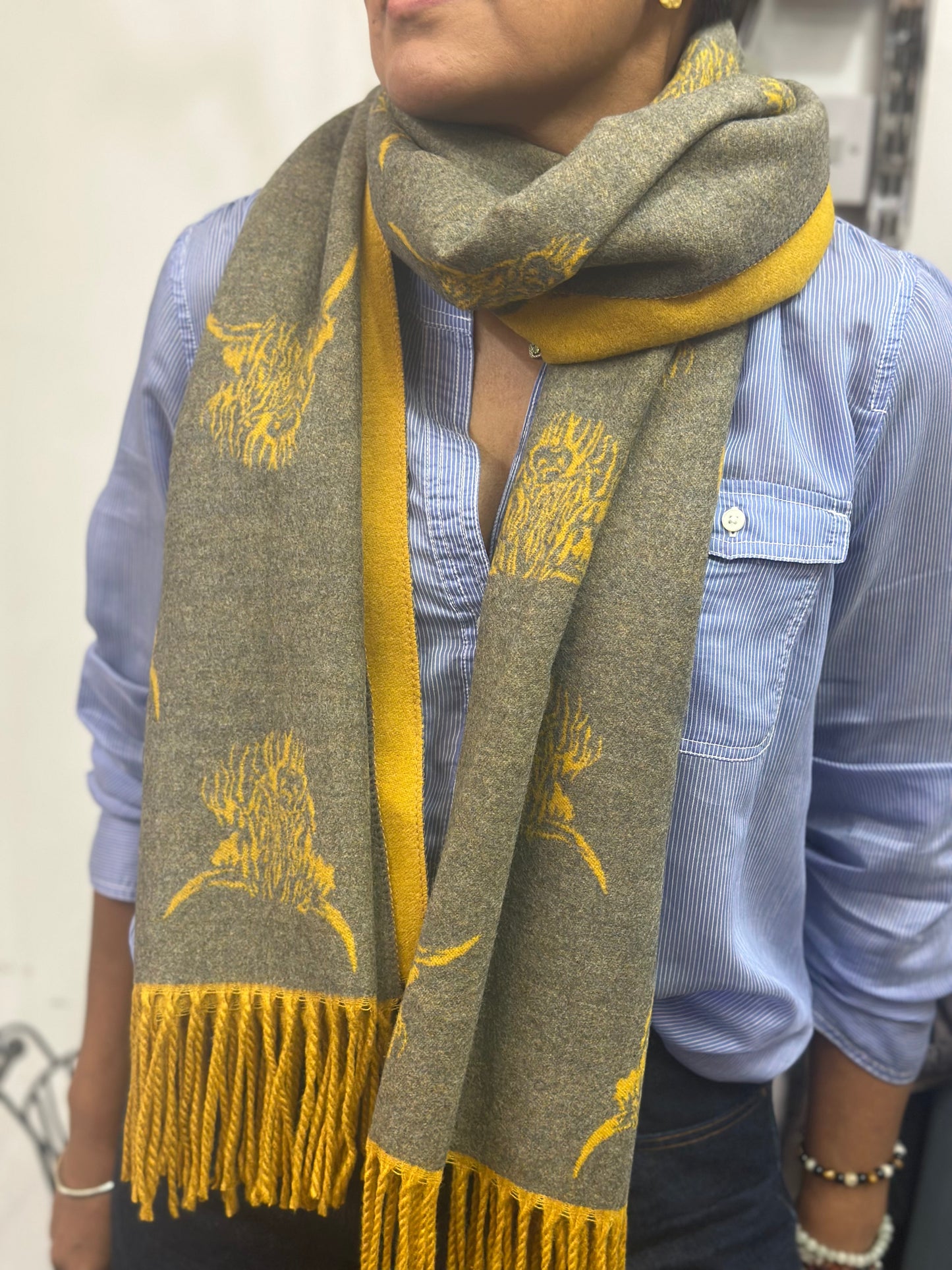 HIGHLAND COW- REVERSIBLE SCARF