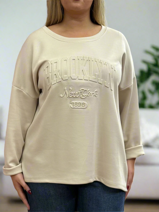BROOKLYN- EMBOSSED NEW YORK SWEATSHIRT