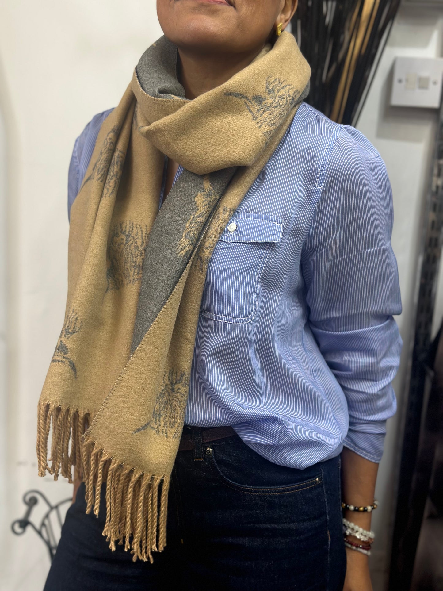 HIGHLAND COW- REVERSIBLE SCARF