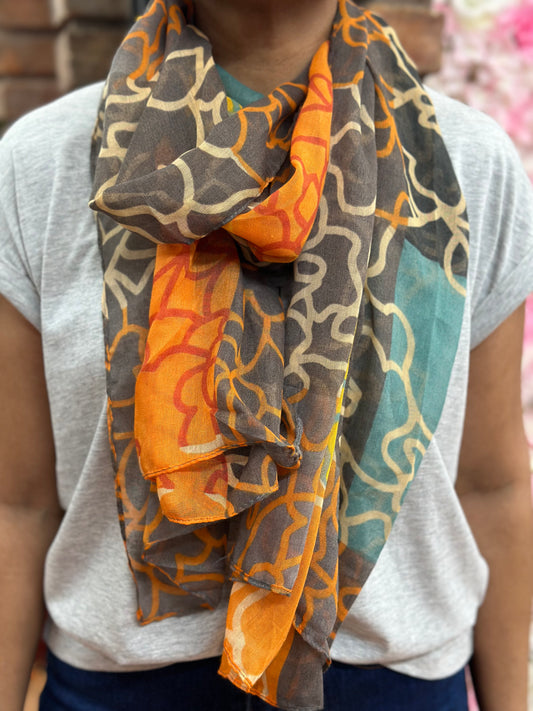 SEQUENCE PRINT SCARF-