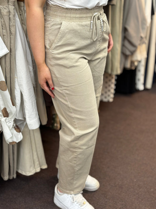 ELLIE-RS BARREL PULLUP JEAN-BEIGE