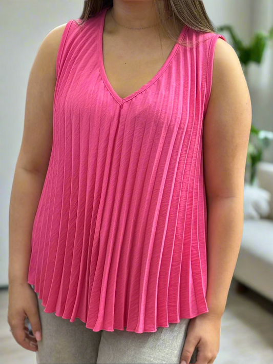 LOLA- PLEATED S/LESS VEST TOP