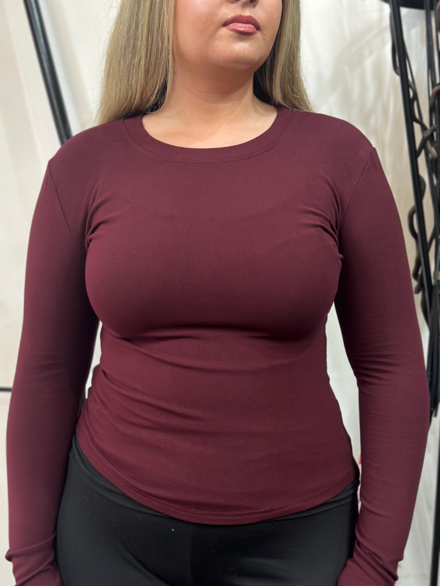 MWBASIC ALIE ROUND NECK LONG SLEEVED TOP
