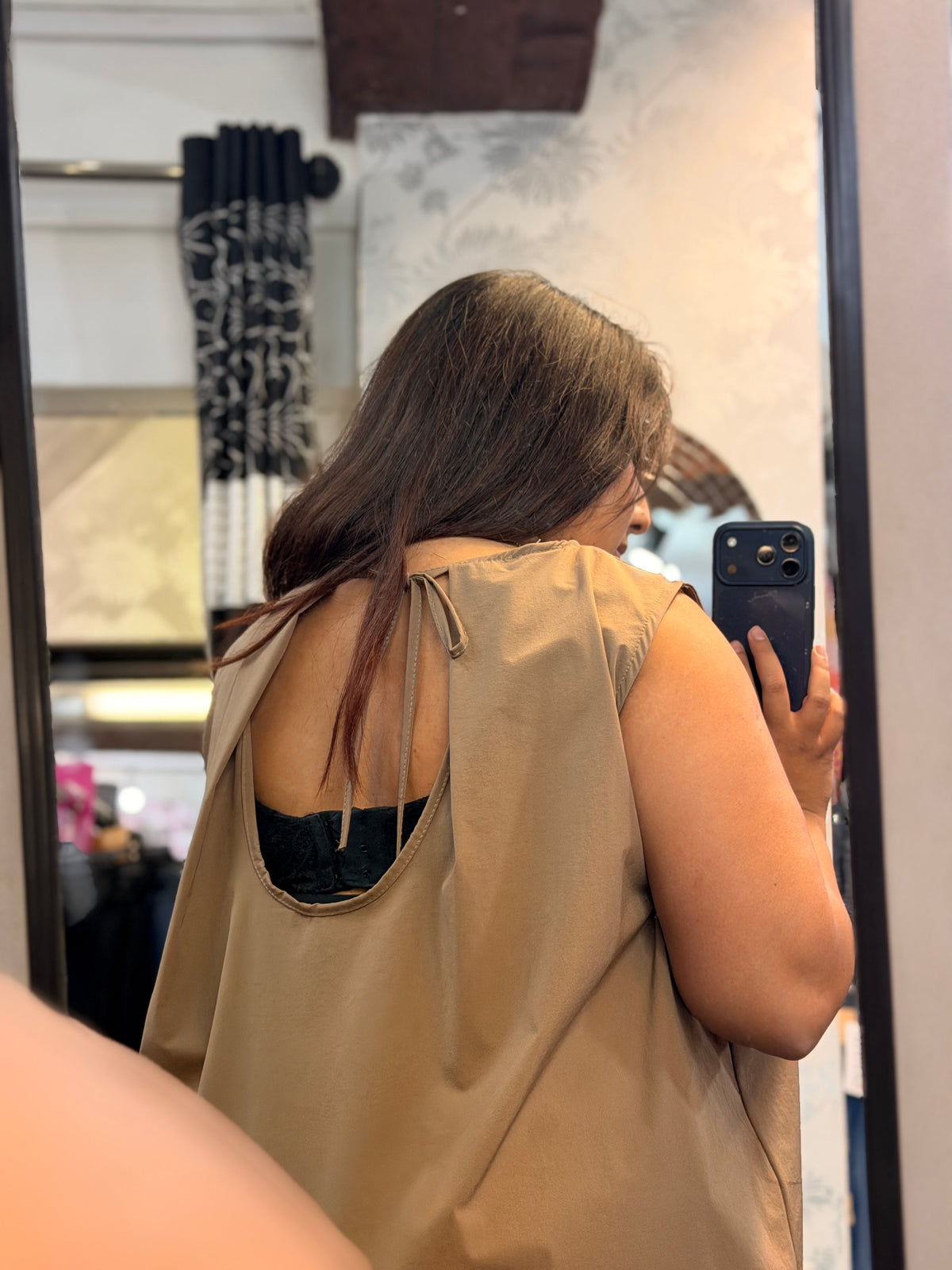 RUE- KEYHOLE TIE BACK TOP -