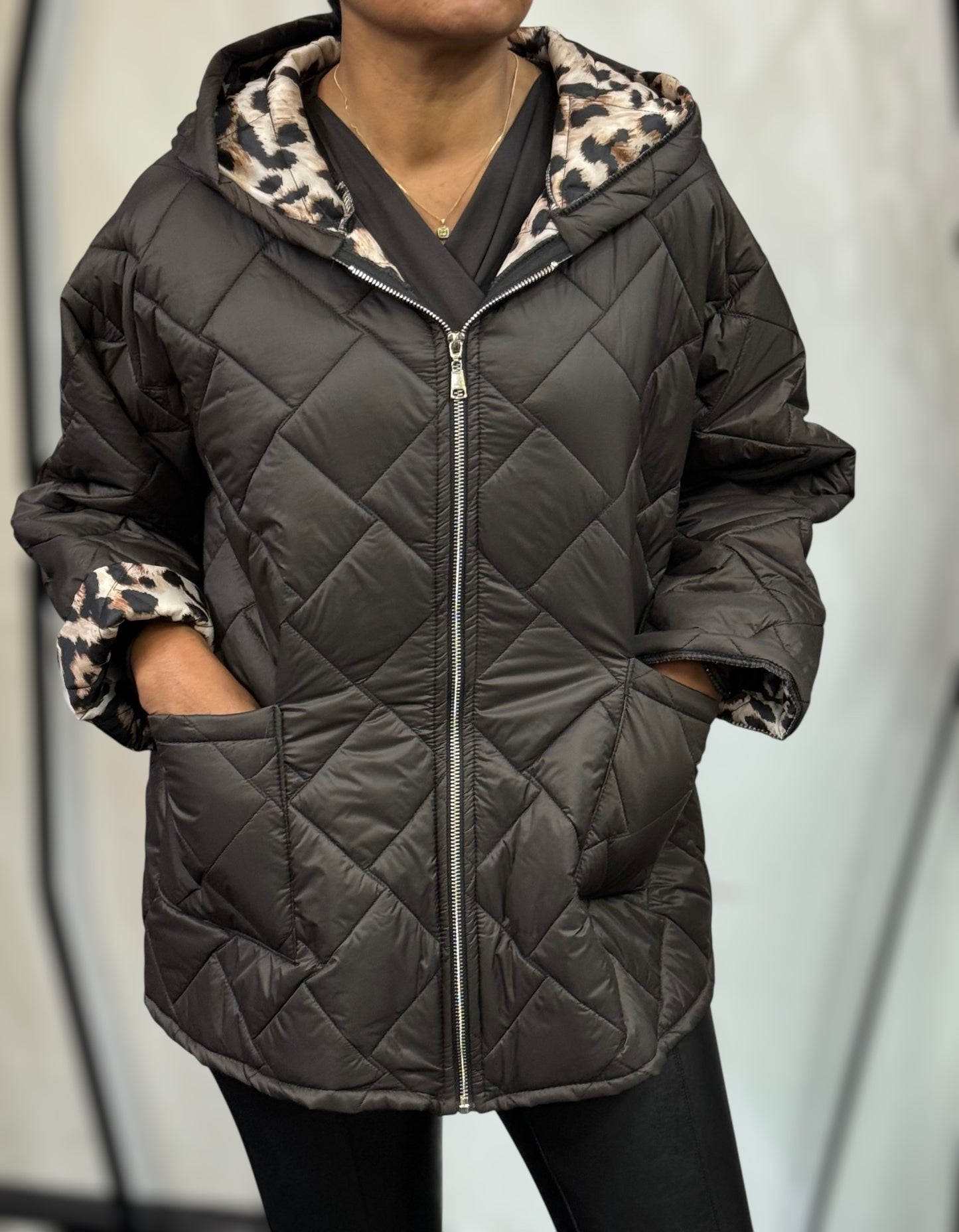 BRODIE PLAIN QUILTED HOODY JACKET- #LAST1LEFT