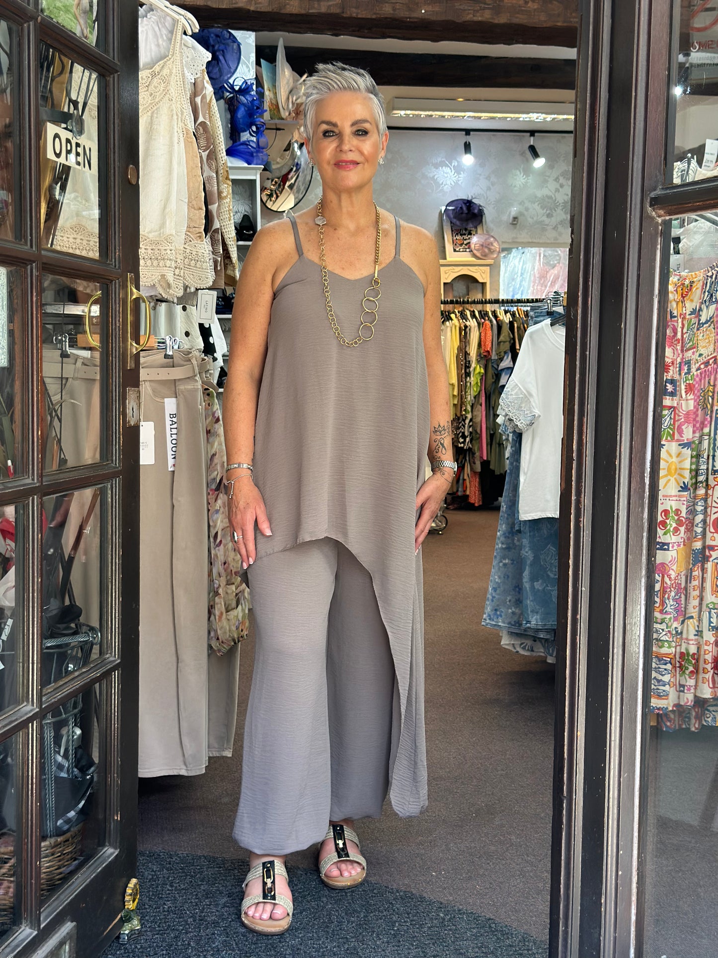 TAYLOR- ASSYMETRIC STRAPPY SET