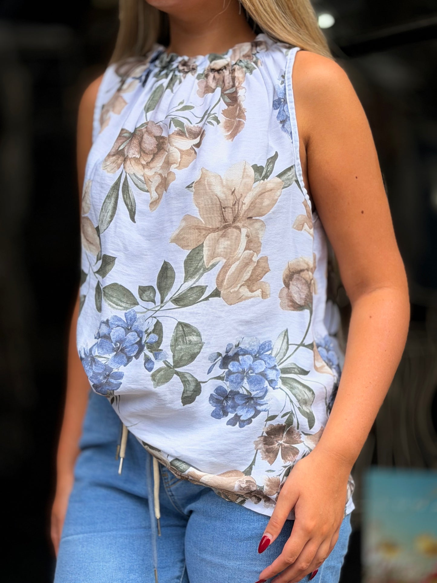 FAYE- FLORAL FRILL NECK S/LESS TOP