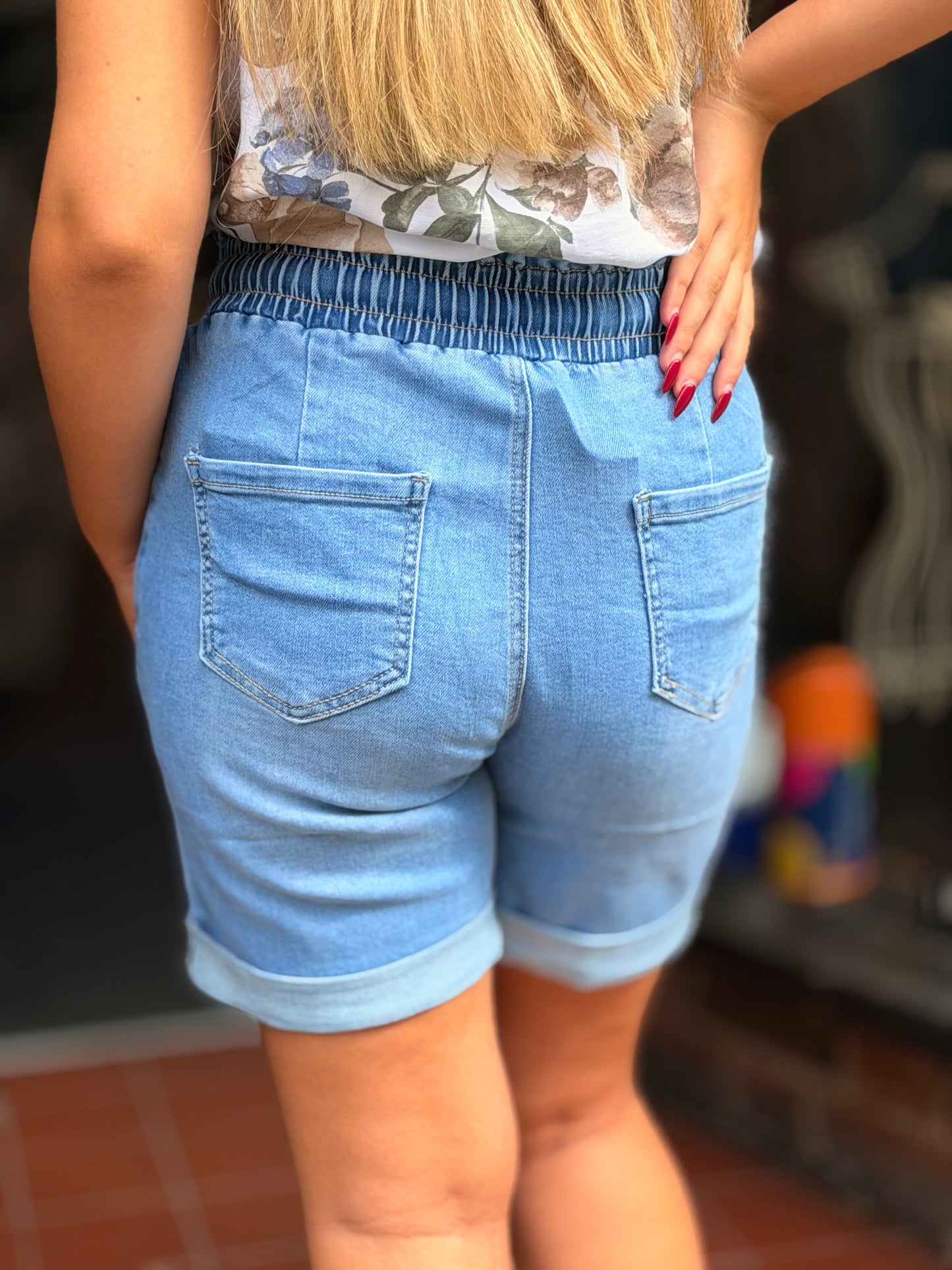 LANA- REG MOM FIT SHORTS- DENIM