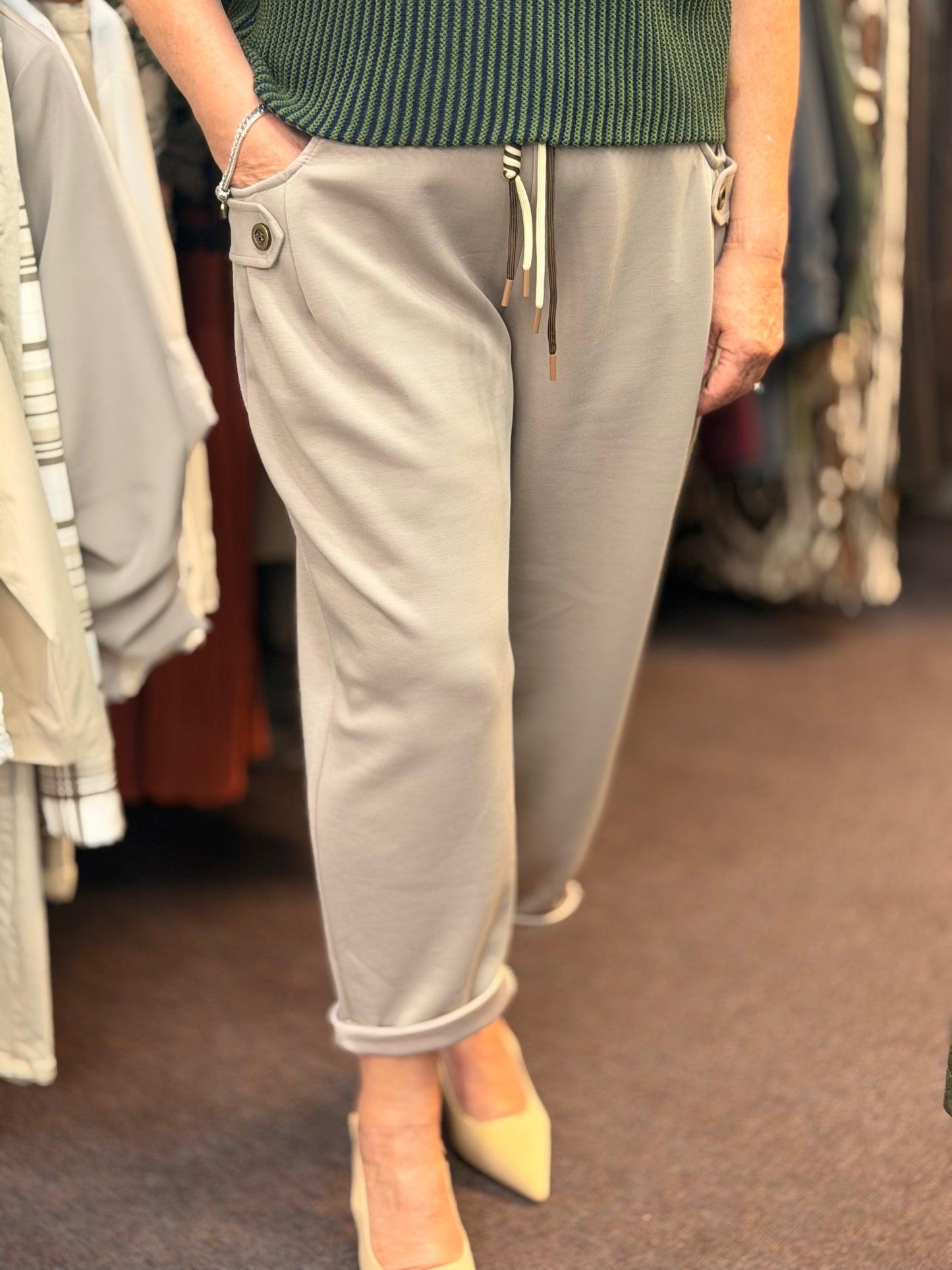 BAILEY-SCUBA BUTTON DETAIL JOGGER
