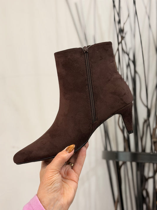 PORTOBELLO- CHOCOLATE SUEDETTE ANKLE BOOT