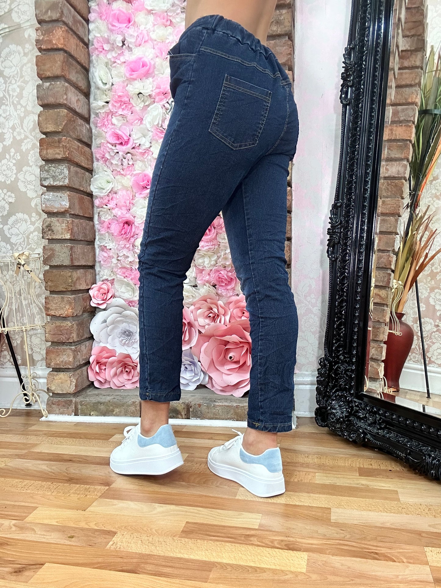 BECKY DENIM MAGIC TROUSER -