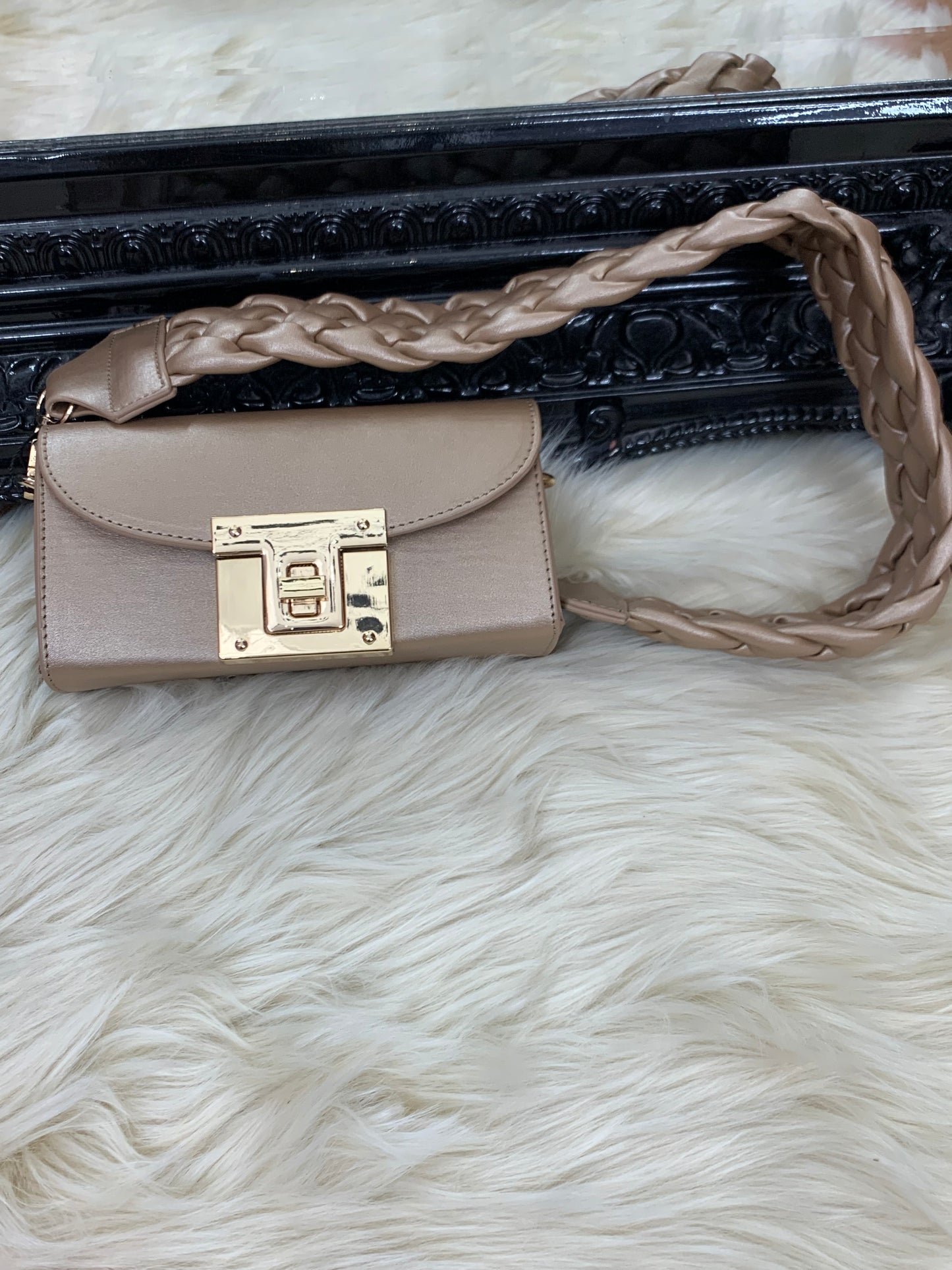 PLAITED STRAP CLUTCH BAG-15