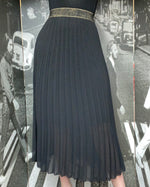 Load image into Gallery viewer, Chiffon Pleated Skirt-Black
