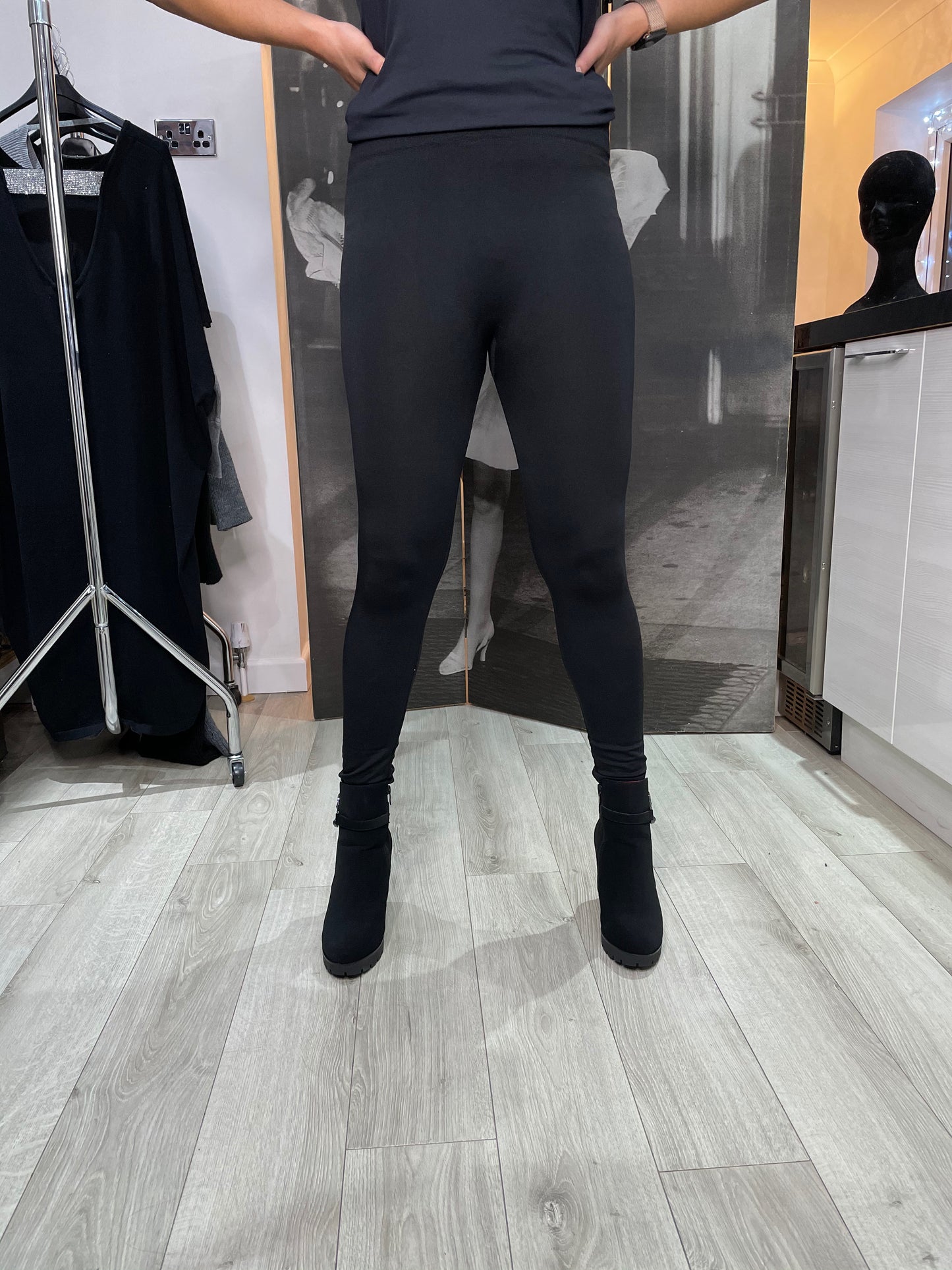 MWBasics- Lara 'Out Out' Super Soft Leggings- Curve Collection