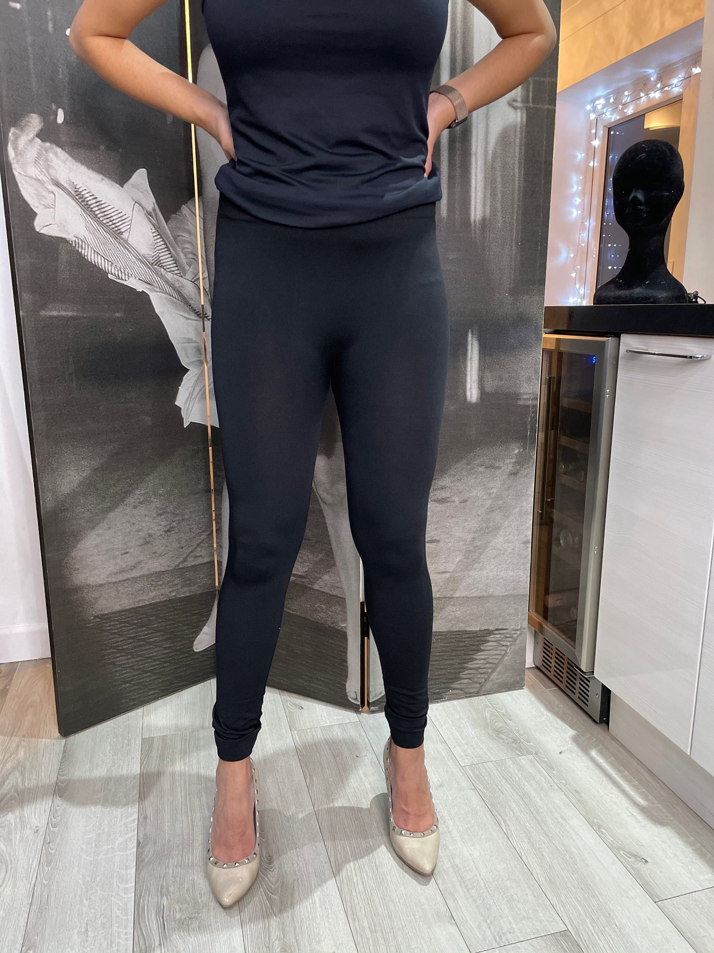 MWBasics- Lara 'Out Out' Super Soft Leggings- Curve Collection