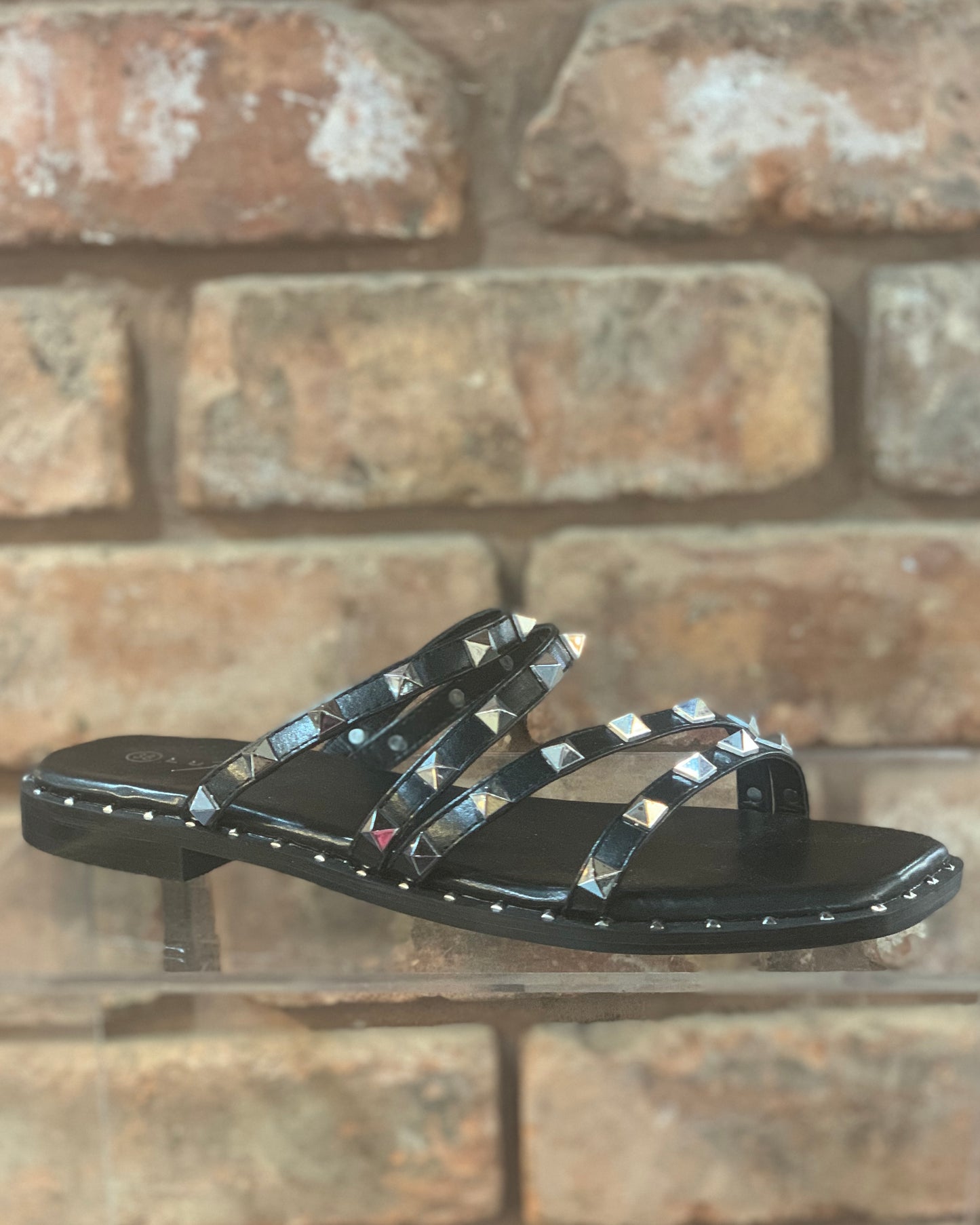 Lunar Sydney Slider-Black - SUMMER SALE